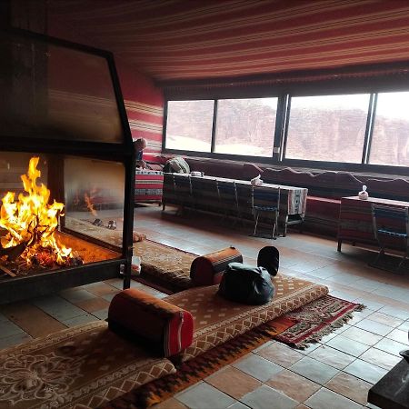 Rotana Camp Hotel Вади Рум Екстериор снимка
