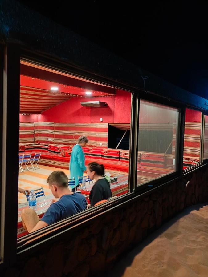 Rotana Camp Hotel Вади Рум Екстериор снимка